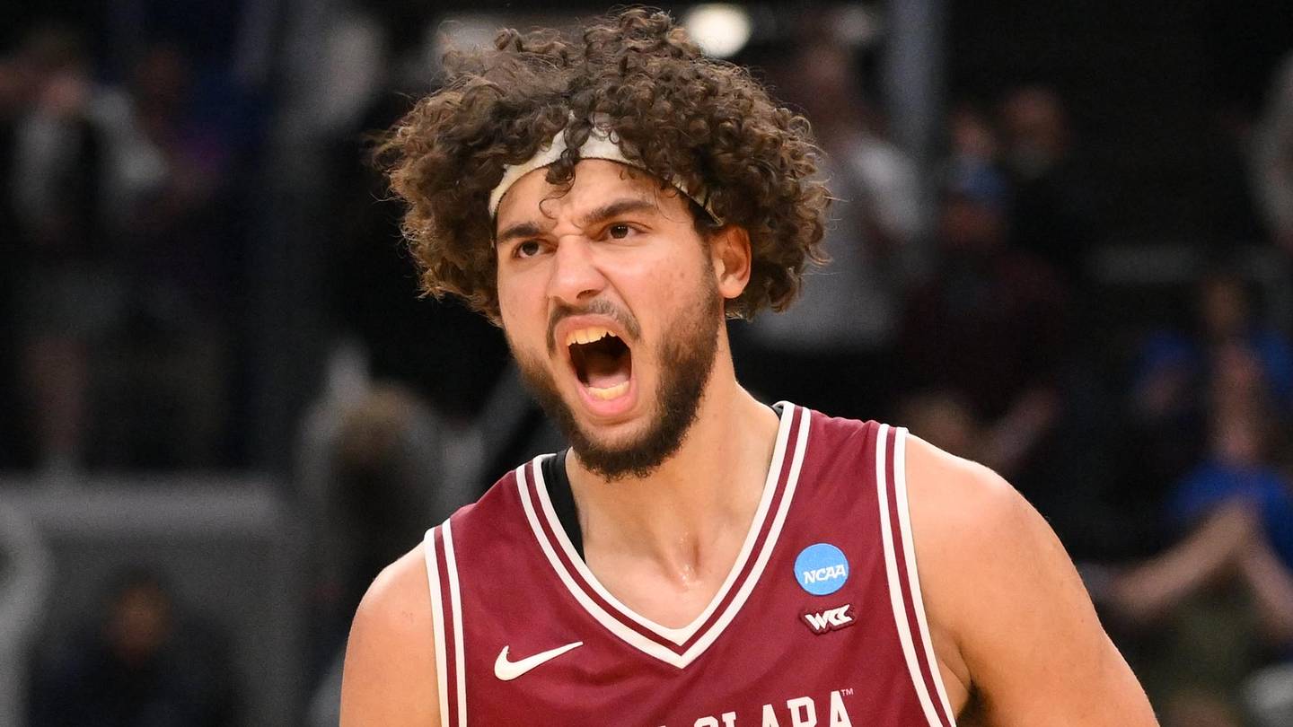 NBA Draft Scouting Report: Santa Clara's Allen Graves