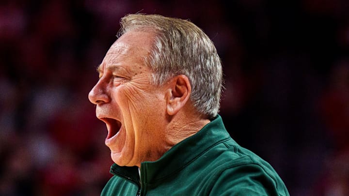 Jan 2, 2026; Lincoln, Nebraska, USA; Michigan State Spartans head coach Tom Izzo reacts to a foul against the Nebraska Cornhuskers during the first half at Pinnacle Bank Arena.