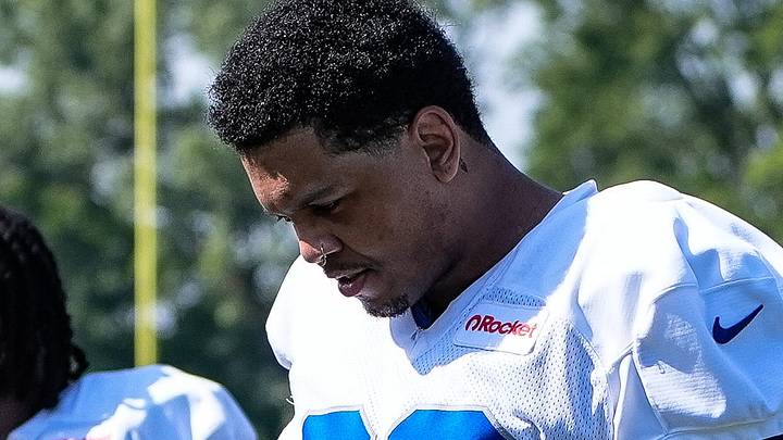 Detroit Lions defensive end Marcus Davenport 