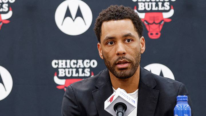 Jun 17, 2026; Chicago, Il, USA; Chicago Bulls Executive Vice President of Basketball Operations Bryson Graham (R) introduces Chicago Bulls new head coach Tiago Splitter (L) during a press conference at Advocate Center. Mandatory Credit: Kamil Krzaczynski-Imagn Images Jun 17, 2026; Chicago, Il, USA; Chicago Bulls Executive Vice President of Basketball Operations Bryson Graham (R) introduces Chicago Bulls new head coach Tiago Splitter (L) during a press conference at Advocate Center. Mandatory Credit: Kamil Krzaczynski-Imagn Images