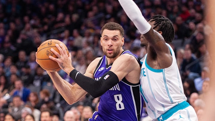 Feb 24, 2025; Sacramento, California, USA; Sacramento Kings guard Zach LaVine (8) drives to the basket against the Charlotte Hornets during the second quarter at Golden 1 Center. Feb 24, 2025; Sacramento, California, USA; Sacramento Kings guard Zach LaVine (8) drives to the basket against the Charlotte Hornets during the second quarter at Golden 1 Center.