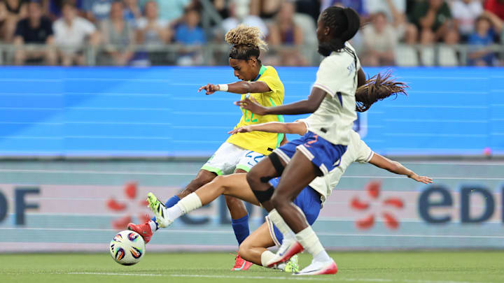 Luany abriu o placar