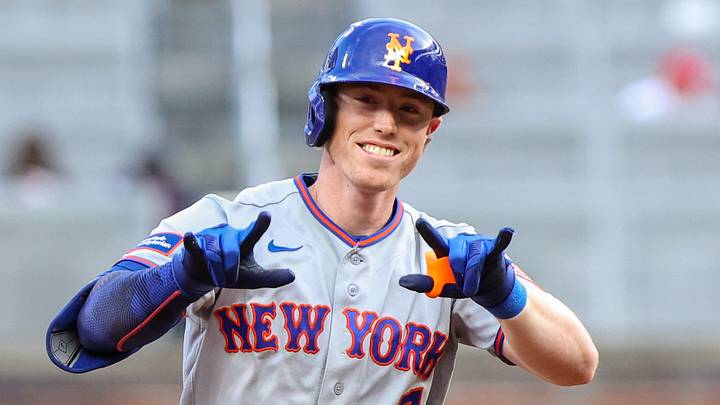 New York Mets third baseman Brett Baty (7) runs the bases