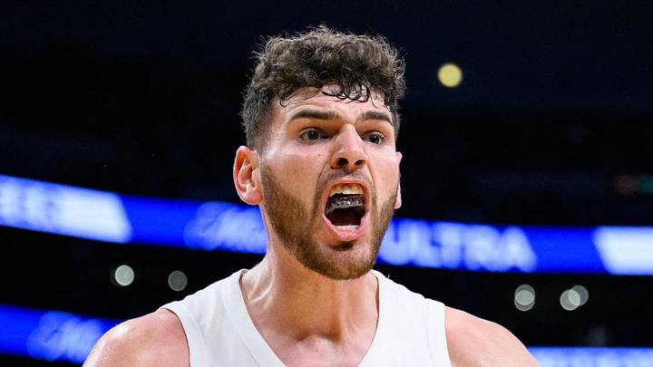 Oct 27, 2025: Portland Trail Blazers center Donovan Clingan reacts during the first half against the Los Angeles Lakers at Crypto.com Arena. Mandatory Credit: William Liang