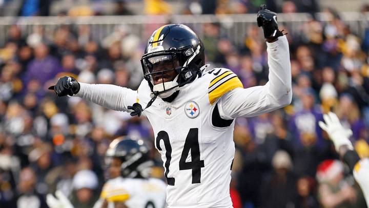 Dec 7, 2025; Baltimore, Maryland, USA; Pittsburgh Steelers cornerback Joey Porter Jr. (24) reacts after a defensive stop against the Baltimore Ravens during the second half at M&T Bank Stadium. Mandatory Credit: Peter Casey-Imagn Images Dec 7, 2025; Baltimore, Maryland, USA; Pittsburgh Steelers cornerback Joey Porter Jr. (24) reacts after a defensive stop against the Baltimore Ravens during the second half at M&T Bank Stadium. Mandatory Credit: Peter Casey-Imagn Images