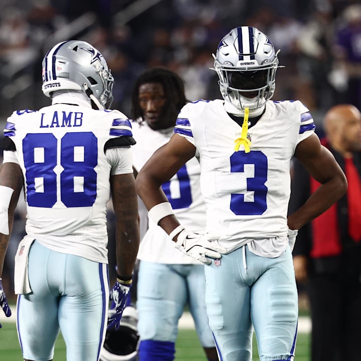 Dallas Cowboys wide receiver George Pickens warms up before a game against the Minnesota Vikings.
