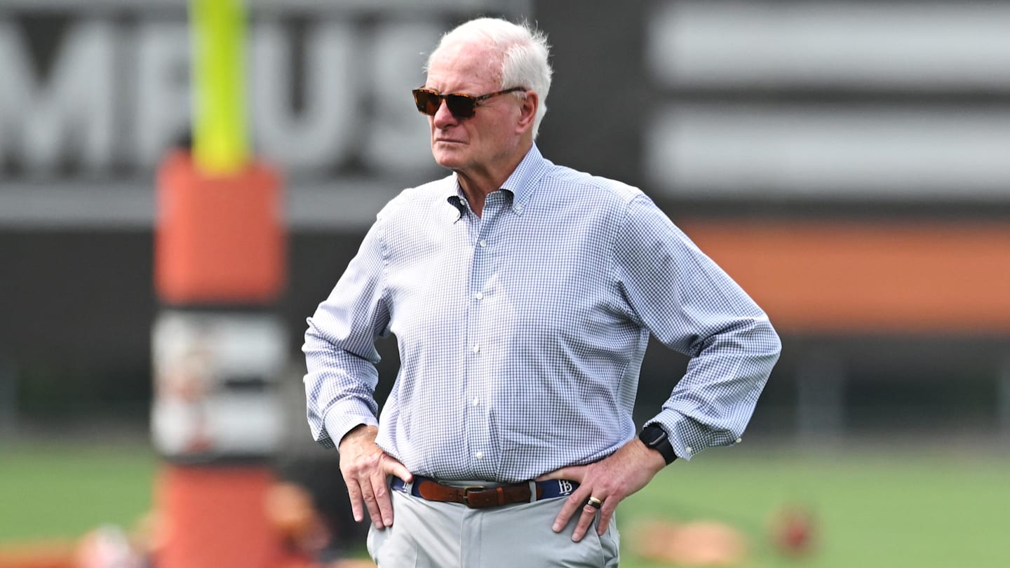 Browns’ Plan To Add an NFL Legend As Minority Stakeholder Falls Through