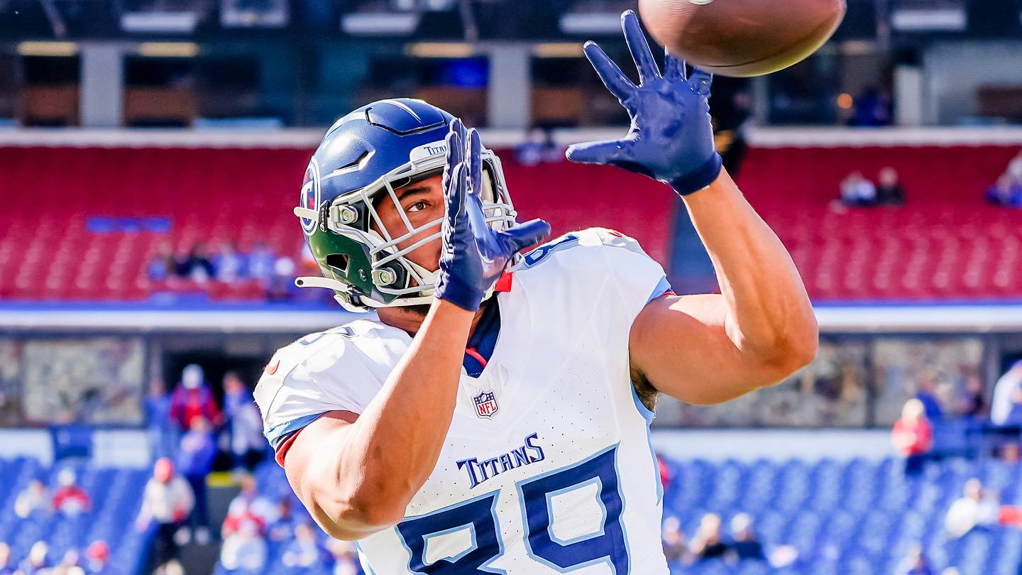 Kansas City Chiefs provano giocatori e rilasciano tre da IR durante le operazioni di roster