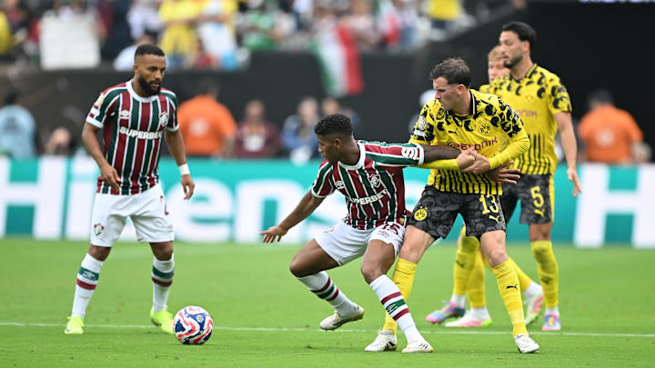 Both Fluminense and Borussia Dortmund return to the field.