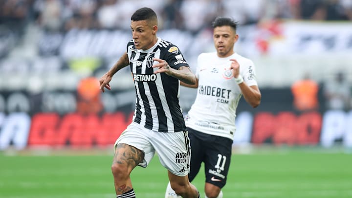 Atlético-MG recebe o Corinthians na Arena MRV