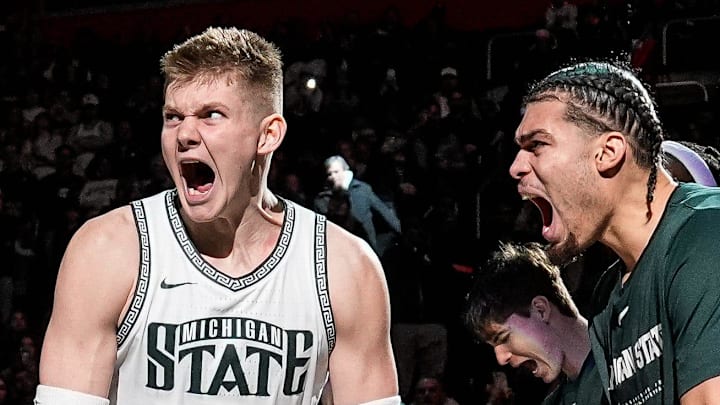 Michigan State forward Jaxon Kohler (0) cheers on during player introduction before tip-off against Oakland at Little Caesars Arena in Detroit on Saturday, Dec. 20, 2025.