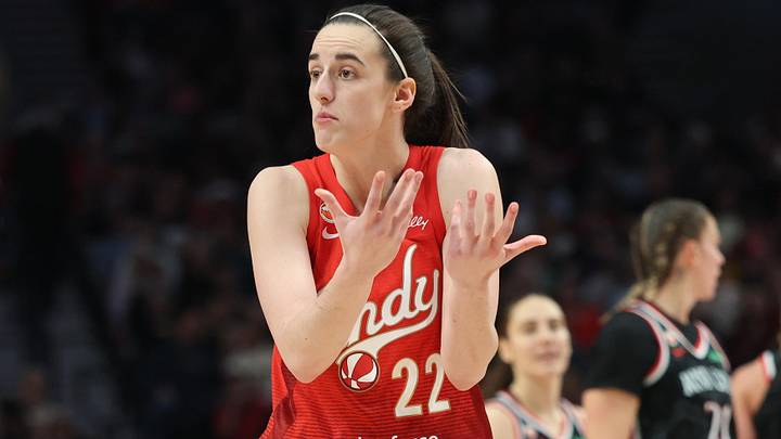 Indiana Fever guard Caitlin Clark (22) 