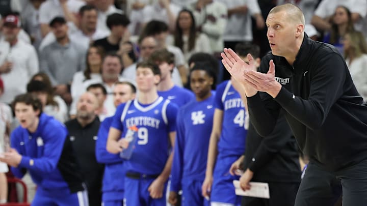 Jan 31, 2026; Fayetteville, Arkansas, USA; Kentucky Wildcats head coach Mark Pope during the second half against the Arkansas Razorbacks at Bud Walton Arena. Kentucky won 85-77. Mandatory Credit: Nelson Chenault-Imagn Images Jan 31, 2026; Fayetteville, Arkansas, USA; Kentucky Wildcats head coach Mark Pope during the second half against the Arkansas Razorbacks at Bud Walton Arena. Kentucky won 85-77. Mandatory Credit: Nelson Chenault-Imagn Images
