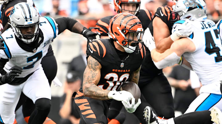 Sep 29, 2024; Charlotte, North Carolina, USA; Cincinnati Bengals running back Chase Brown (30) carries the ball in the third quarter at Bank of America Stadium. Mandatory Credit: Bob Donnan-Imagn Images