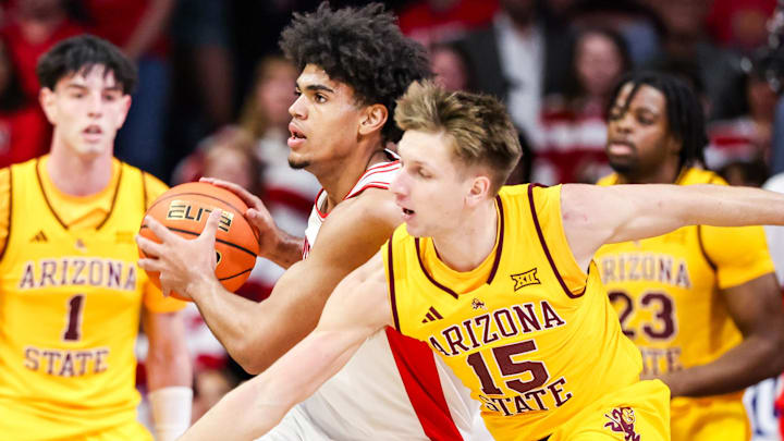 Jan 14, 2026; Tucson, Arizona, USA; Arizona Wildcats forward Koa Peat (10) looks to pass the ball during the first half of the game against the Arizona State Sun Devils at McKale Memorial Center. Mandatory Credit: Aryanna Frank-Imagn Images