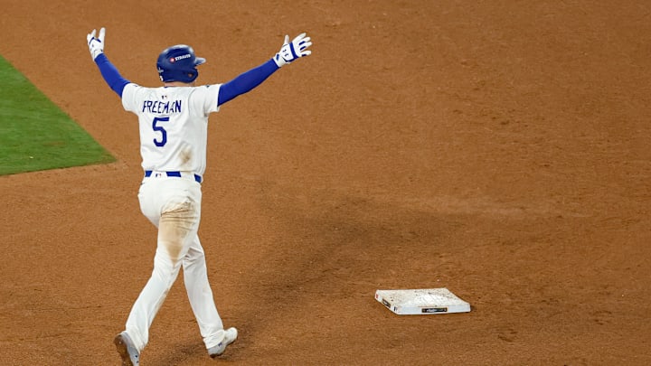 World Series - Toronto Blue Jays v Los Angeles Dodgers - Game Three World Series - Toronto Blue Jays v Los Angeles Dodgers - Game Three