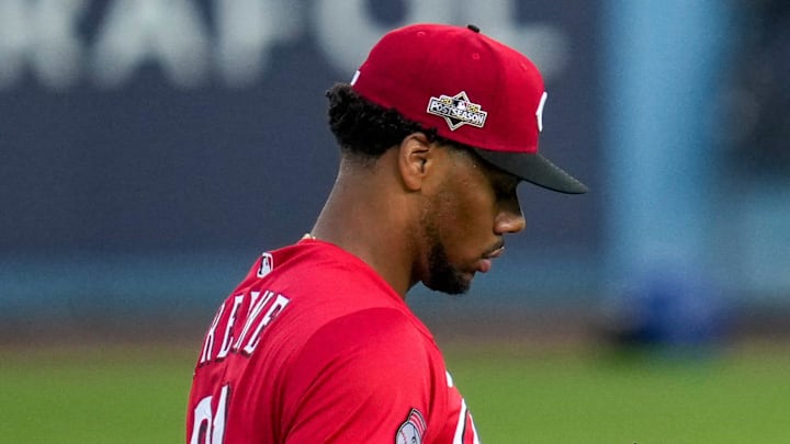 Cincinnati Reds starting pitcher Hunter Greene (21) 