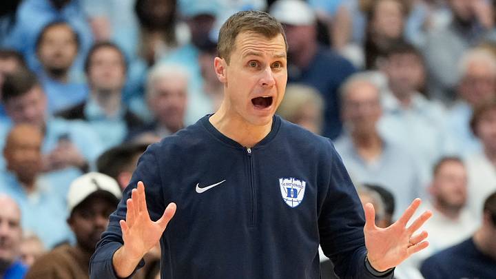 Feb 3, 2024; Chapel Hill, North Carolina, USA; Duke Blue Devils head coach Jon Scheyer reacts in the second half at Dean E. Smith Center. Mandatory Credit: Bob Donnan-USA TODAY Sports Feb 3, 2024; Chapel Hill, North Carolina, USA; Duke Blue Devils head coach Jon Scheyer reacts in the second half at Dean E. Smith Center. Mandatory Credit: Bob Donnan-USA TODAY Sports