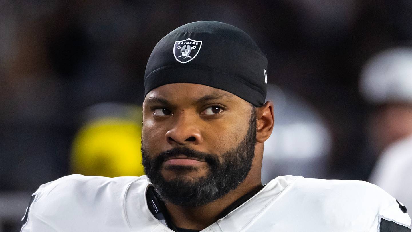 3 free agents the Indianapolis Colts would be foolish not to consider