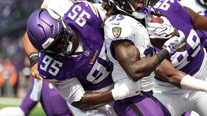 Breaking down everything Caleb Banks must do to be a legitimate DROY candidate with the Vikings this season. 