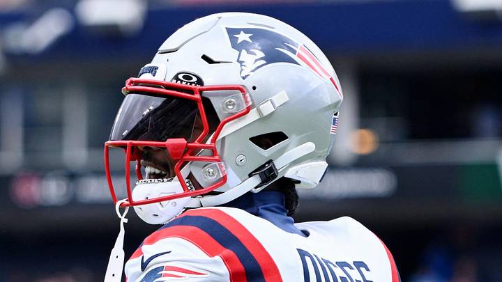 Oct 19, 2025; Nashville, Tennessee, USA; New England Patriots wide receiver Stefon Diggs (8) warms up before the game between the New England Patriots and Tennessee Titans at Nissan Stadium. Mandatory Credit: Steve Roberts-Imagn Images Oct 19, 2025; Nashville, Tennessee, USA; New England Patriots wide receiver Stefon Diggs (8) warms up before the game between the New England Patriots and Tennessee Titans at Nissan Stadium. Mandatory Credit: Steve Roberts-Imagn Images