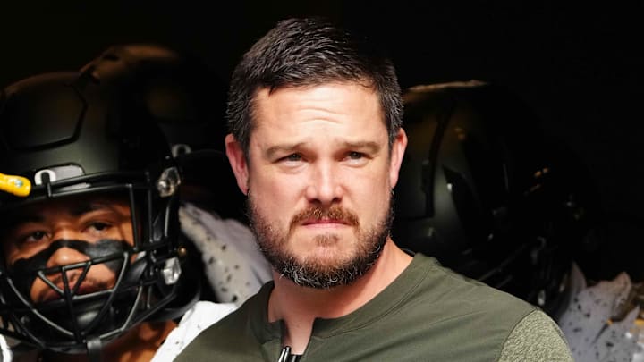 Nov 5, 2022; Boulder, Colorado, USA; Oregon Ducks head coach Dan Lanning before the game against the Colorado Buffaloes at Folsom Field. Mandatory Credit: Ron Chenoy-Imagn Images head coach Dan Lanning Nov 5, 2022; Boulder, Colorado, USA; Oregon Ducks head coach Dan Lanning before the game against the Colorado Buffaloes at Folsom Field. Mandatory Credit: Ron Chenoy-Imagn Images head coach Dan Lanning