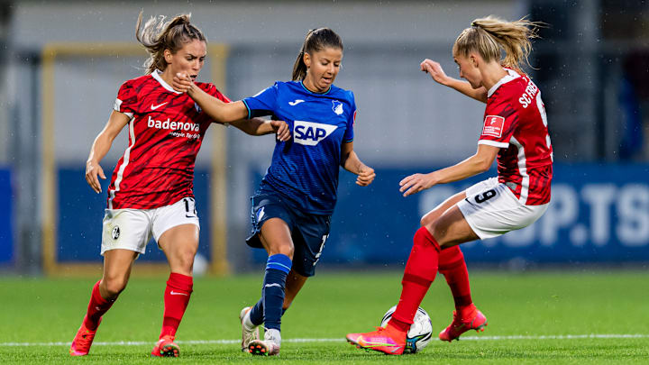 Das Baden-Württemberg-Derby verspricht Spannung - letztes Mal setzte sich Hoffenheim durch. Ereleta Memeti (links) spielt jetzt für Hoffenheim Das Baden-Württemberg-Derby verspricht Spannung - letztes Mal setzte sich Hoffenheim durch. Ereleta Memeti (links) spielt jetzt für Hoffenheim