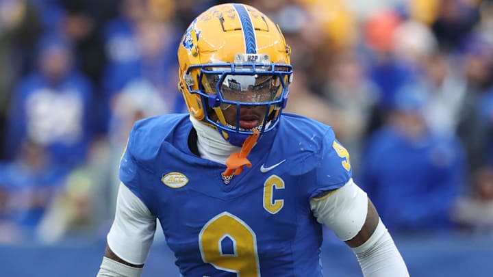 Denver Broncos 2026 NFL Draft prospect Kyle Louis