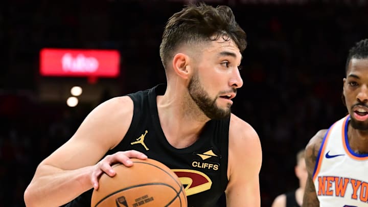 Feb 21, 2025; Cleveland, Ohio, USA; Cleveland Cavaliers guard Ty Jerome (2) drives to the basket against New York Knicks guard Delon Wright (0) during the second half at Rocket Arena. Mandatory Credit: Ken Blaze-Imagn Images Feb 21, 2025; Cleveland, Ohio, USA; Cleveland Cavaliers guard Ty Jerome (2) drives to the basket against New York Knicks guard Delon Wright (0) during the second half at Rocket Arena. Mandatory Credit: Ken Blaze-Imagn Images