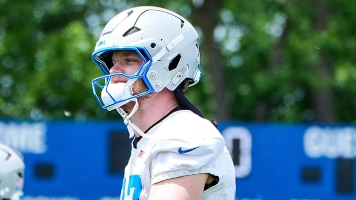 Detroit Lions defensive end Aidan Hutchinson (97).