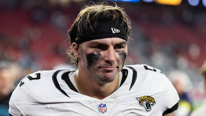 Nov 23, 2025; Glendale, Arizona, USA; Jacksonville Jaguars defensive lineman Danny Striggow (92) against the Arizona Cardinals at State Farm Stadium. Mandatory Credit: Mark J. Rebilas-Imagn Images Nov 23, 2025; Glendale, Arizona, USA; Jacksonville Jaguars defensive lineman Danny Striggow (92) against the Arizona Cardinals at State Farm Stadium. Mandatory Credit: Mark J. Rebilas-Imagn Images