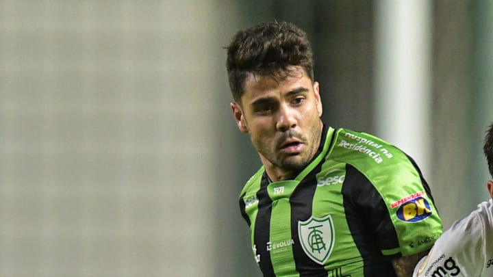 Henrique Almeida marcou o primeiro gol dele em 2023