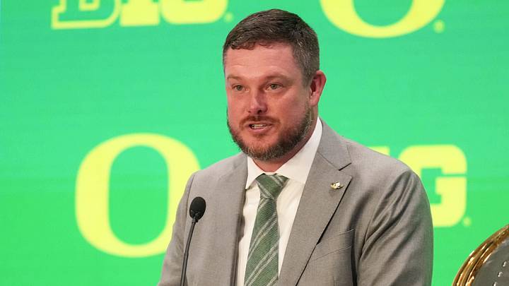 Jul 23, 2025; Las Vegas, NV, USA; Oregon head coach Dan Lanning speaks to the media during the Big Ten NCAA college football media days at Mandalay Bay Resort. Mandatory Credit: Lucas Peltier-Imagn Images