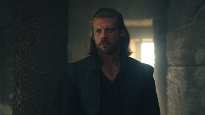 Taylor Napier (Maksim), Priyanka Bose (Alanna Mosvani) in The Wheel of Time season 3. Image: Prime Video.