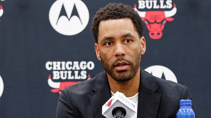 Jun 17, 2026; Chicago, Il, USA; Chicago Bulls Executive Vice President of Basketball Operations Bryson Graham (R) introduces Chicago Bulls new head coach Tiago Splitter (L) during a press conference at Advocate Center. Mandatory Credit: Kamil Krzaczynski-Imagn Images Jun 17, 2026; Chicago, Il, USA; Chicago Bulls Executive Vice President of Basketball Operations Bryson Graham (R) introduces Chicago Bulls new head coach Tiago Splitter (L) during a press conference at Advocate Center. Mandatory Credit: Kamil Krzaczynski-Imagn Images