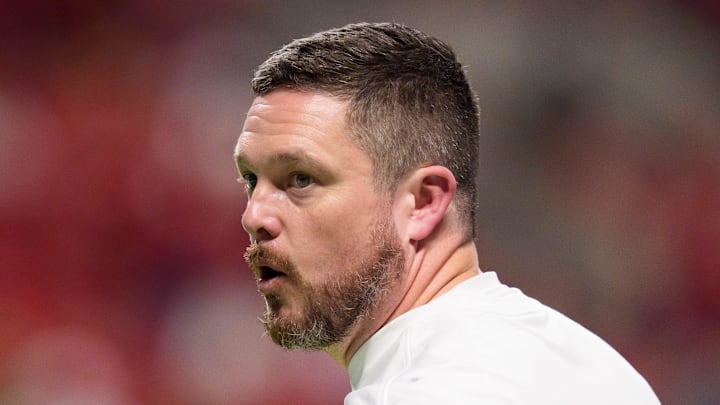 Oregon head coach Dan Lanning takes the field as the Oregon Ducks face the Indiana Hoosiers in the Peach Bowl on Jan. 9, 2026, at Mercedes-Benz Stadium in Atlanta, Georgia.