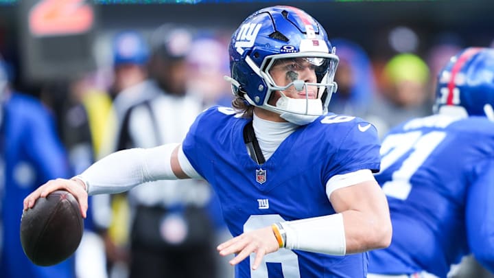 Jan 4, 2026; East Rutherford, New Jersey, USA; New York Giants quarterback Jaxson Dart (6) looks to pass during the second quarter against the Dallas Cowboys at MetLife Stadium.  