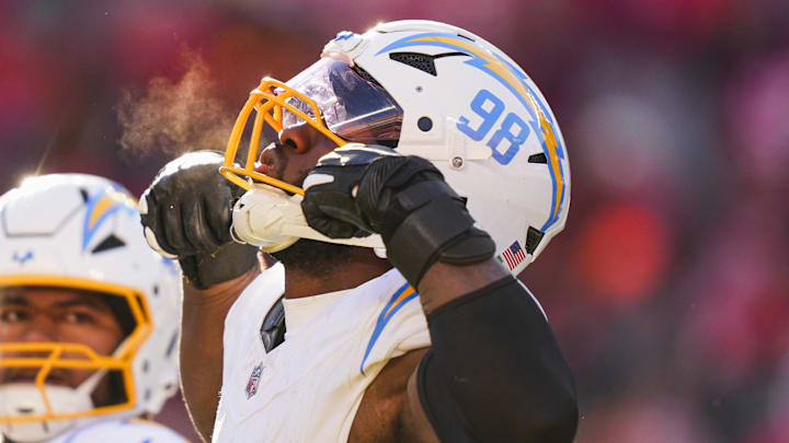 Los Angeles Chargers edge rusher Odafe Oweh