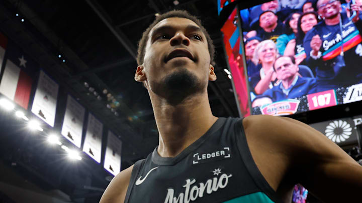 Los Angeles Lakers v San Antonio Spurs Los Angeles Lakers v San Antonio Spurs