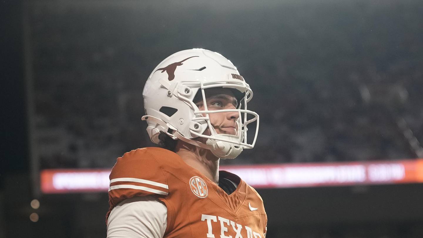 Way-Too-Early 2027 Mock Draft: Cardinals Join QB Run