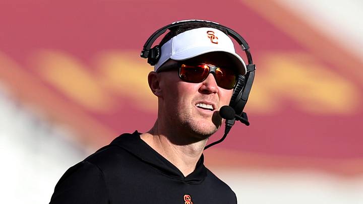 Nov 18, 2023; Los Angeles, California, USA; USC Trojans head coach Lincoln Riley during the third quarter against the UCLA Bruins at United Airlines Field at Los Angeles Memorial Coliseum. Mandatory Credit: Jason Parkhurst-USA TODAY Sports Nov 18, 2023; Los Angeles, California, USA; USC Trojans head coach Lincoln Riley during the third quarter against the UCLA Bruins at United Airlines Field at Los Angeles Memorial Coliseum. Mandatory Credit: Jason Parkhurst-USA TODAY Sports