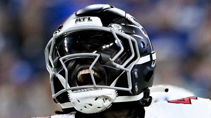 Atlanta Falcons linebacker Christian Harris Atlanta Falcons linebacker Christian Harris