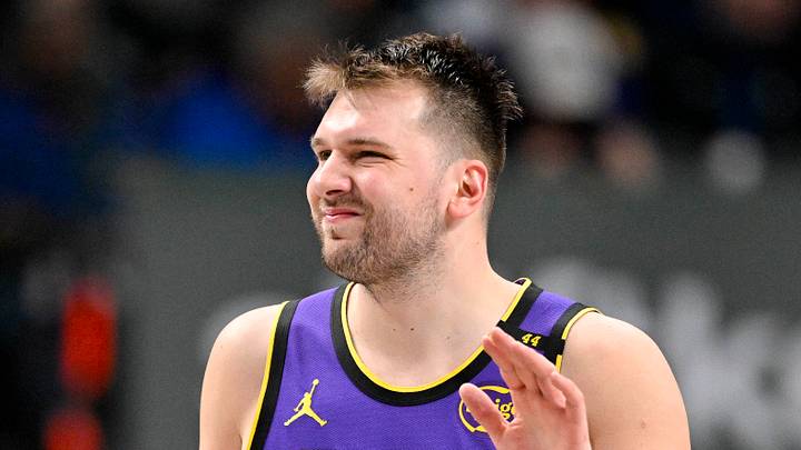 Los Angeles Lakers guard Luka Doncic (77) Los Angeles Lakers guard Luka Doncic (77)