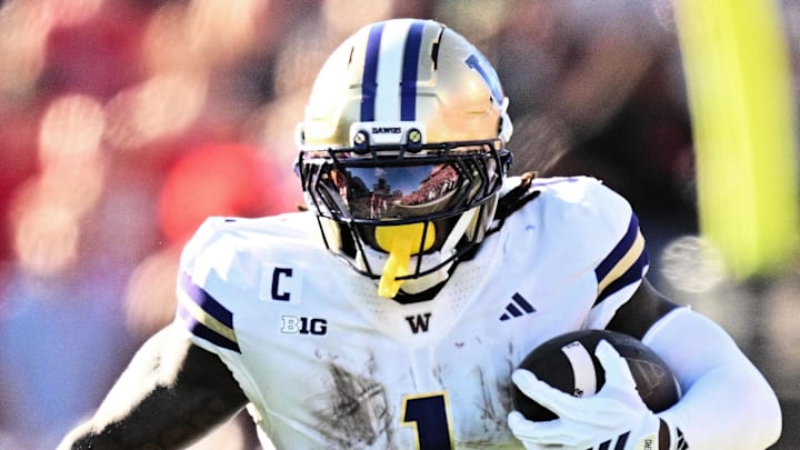 Washington Huskies running back Jonah Coleman