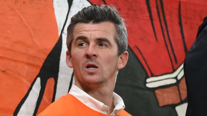 Joey Barton vêtu d'un tee-shirt des South Winners 87 lors de Tottenham - OM, la saison dernière 