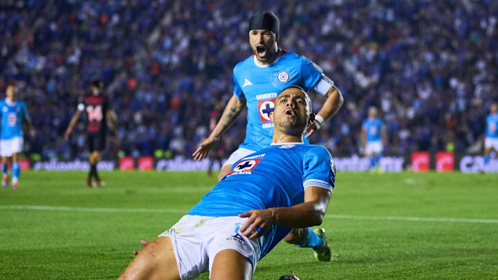 Cruz Azul's Georgios Giakoumakis.
