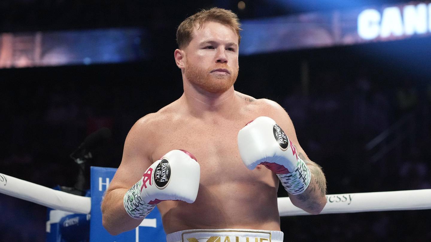 Canelo Alvarez Delivers His Verdict on Oleksandr Usyk vs Rico Verhoeven