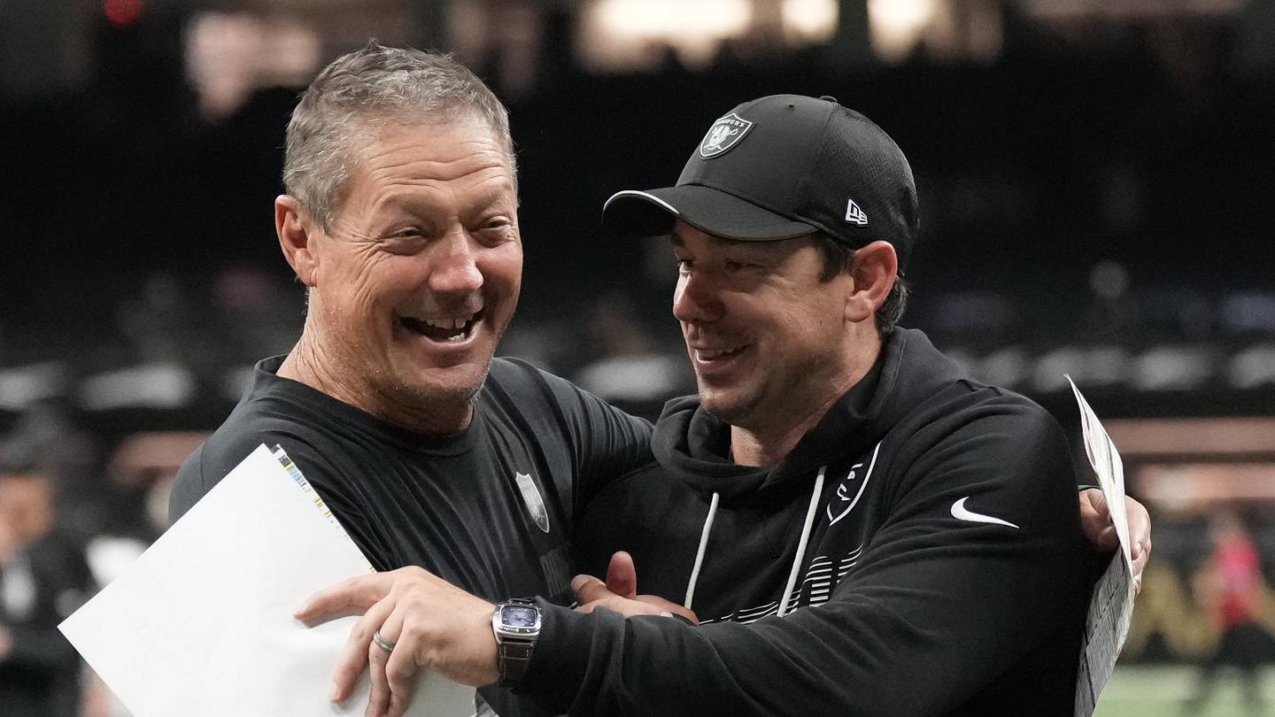 Announcers, Referees & Jersey Combination for Raiders' Week 4 Matchup