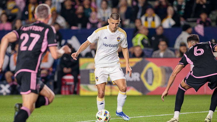 During the course of the season, Joveljić has continually showcased his ability to score goals.