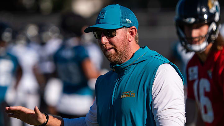 Jacksonville Jaguars head coach Liam Coen watches practice during an NFL training camp second session at the Miller Electric Center, Thursday, July 24, 2025, in Jacksonville, Fla. [Doug Engle/Florida Times-Union]